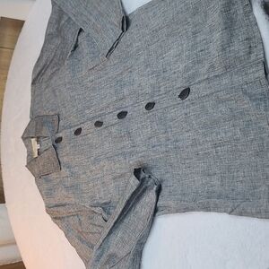 Earth Song Linen Longsleeve Shirt with Black Leaf Toggles | Women's Size Medium